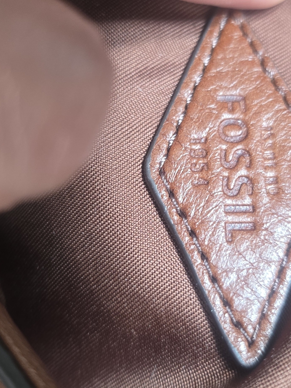 Fossil Harper Small Brown Leather Flap Crossbody Saddle Bag Purse with Key - Picture 6 of 13
